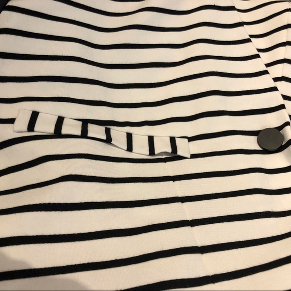 French-inspired chic black & white blazer in M 💋 - Picture 10 of 10